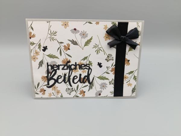 Trauerkarte „Herzliches Beileid“ — stilvolles Kondolenzmotiv